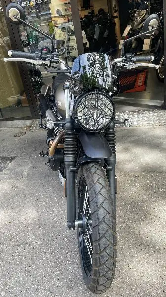 STREET SCRAMBLER  900