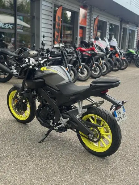 MT125 ABS
