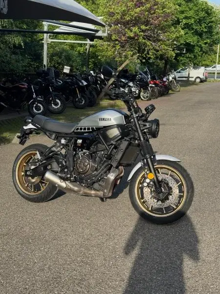XSR 700 LEGACY