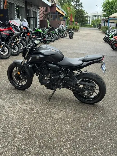 MT07