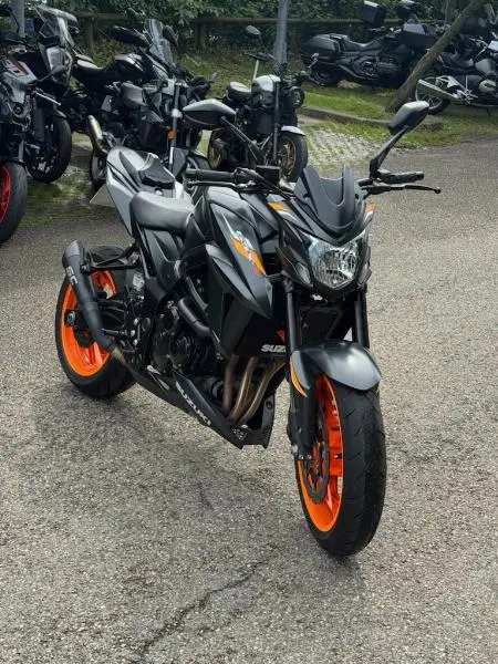 GSXS 750