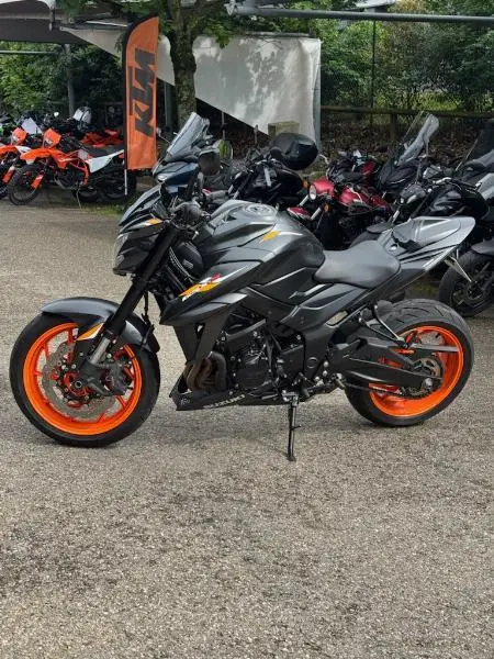 GSXS 750