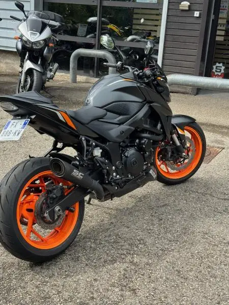 GSXS 750