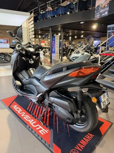 XMAX 125