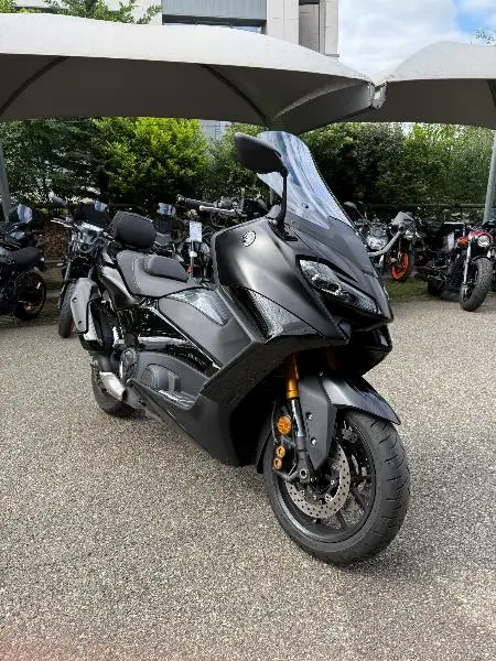 XP TMAX 560 TECH MAX
