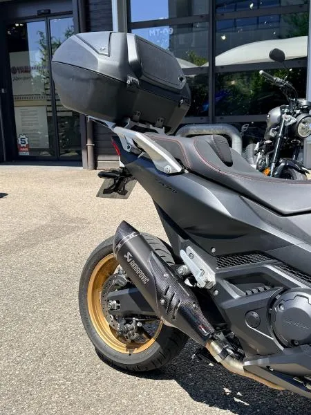 NSS FORZA 750
