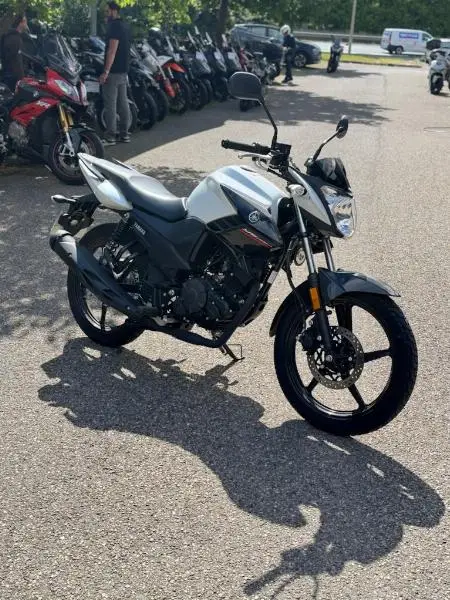 YS 125 2017