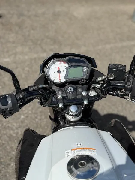YS 125