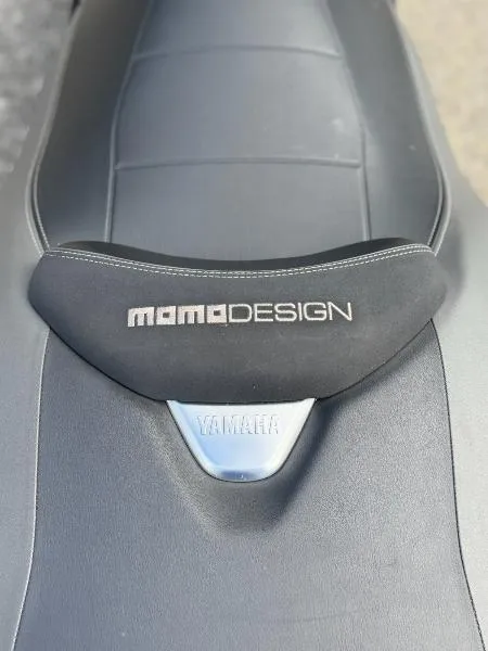 XMAX 400