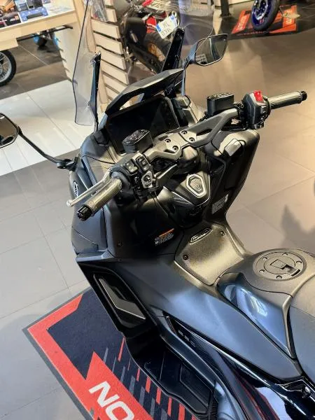 XP TMAX 560 TECH MAX