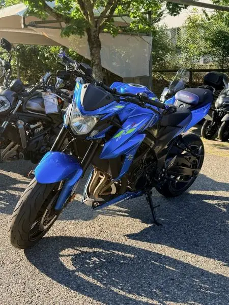 GSXS 750