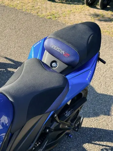 GSXS 750