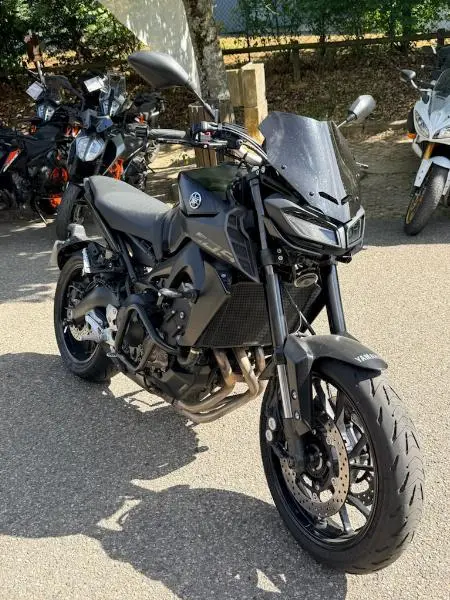 MT09