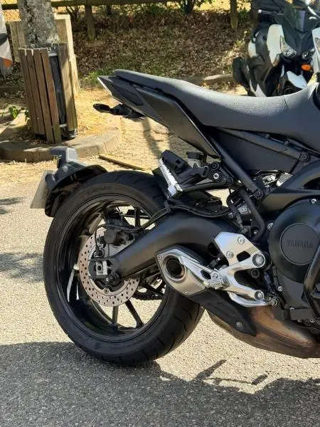 MT09