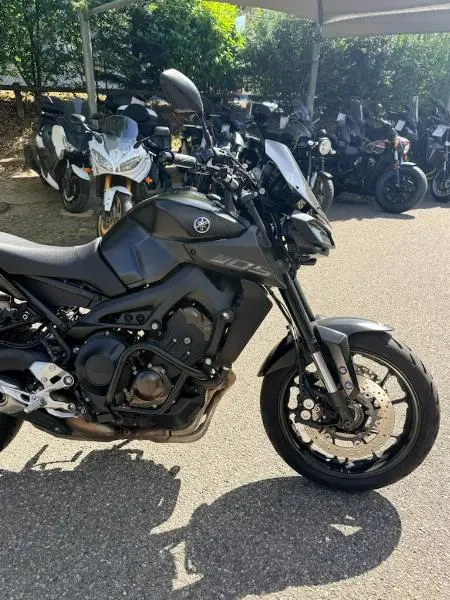 MT09