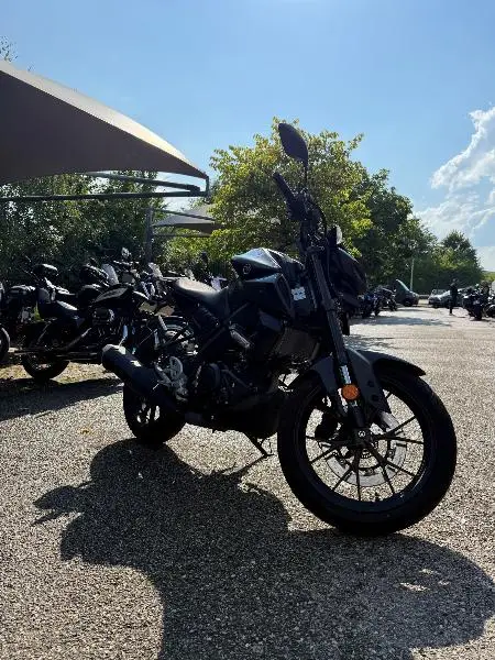MT125 ABS