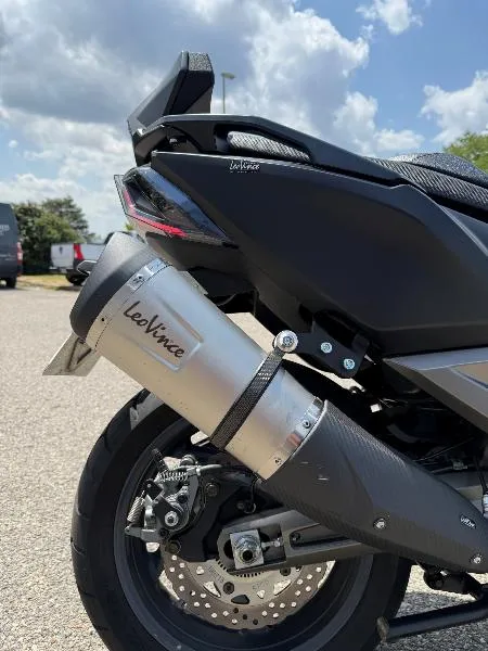 AK 550
