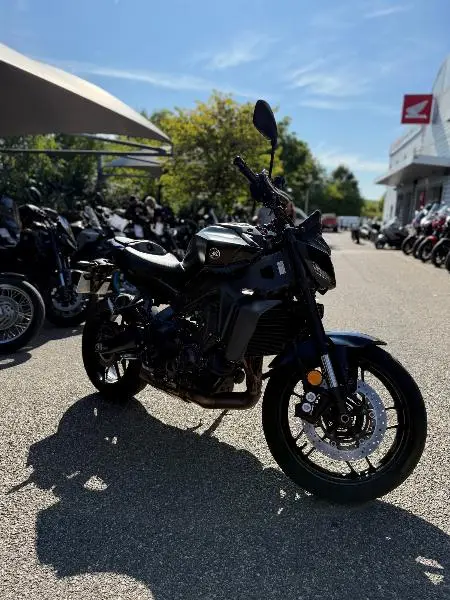 MT09