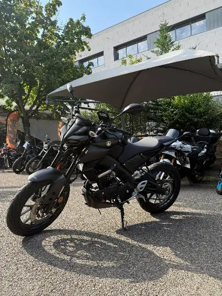 MT125 ABS