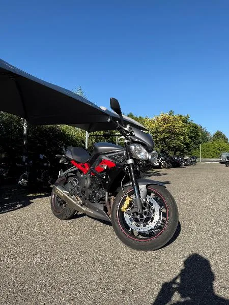STREET TRIPLE 675 R