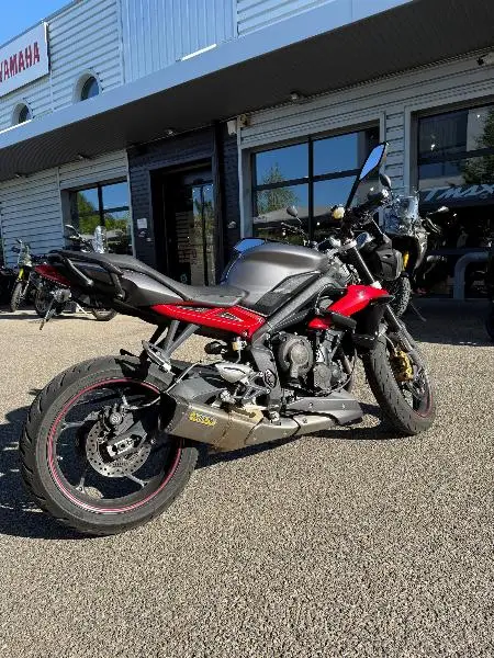 STREET TRIPLE 675 R