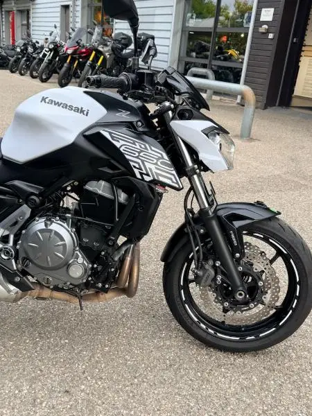 Z650  Z650