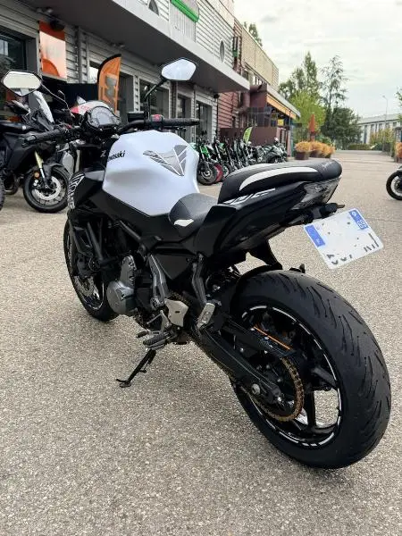 Z650  Z650
