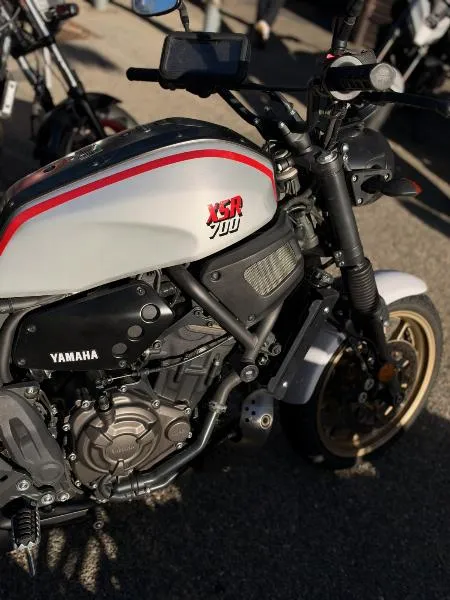 XSR 700 LEGACY