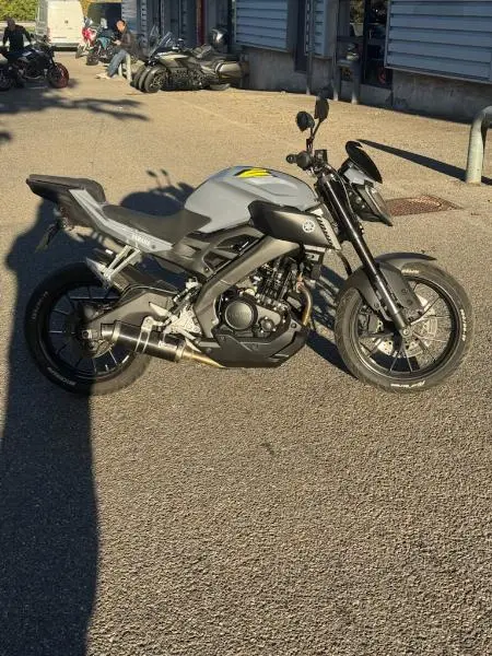 MT125 ABS