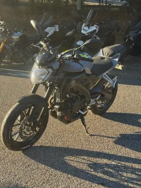 MT125 ABS