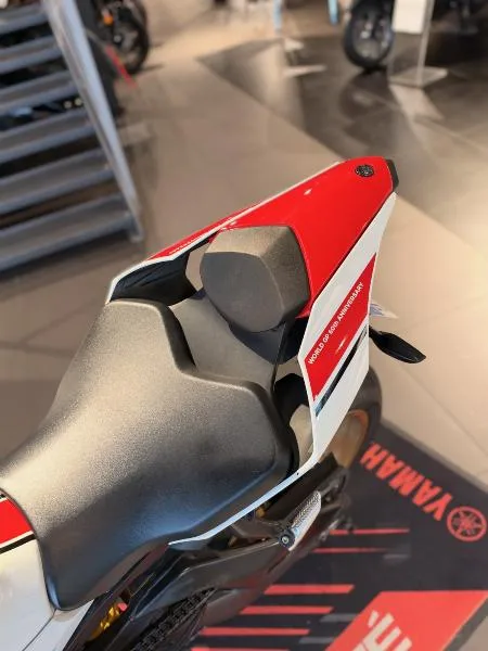 YZF 1000 R1 60TH
