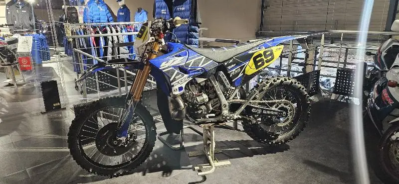 YZ250