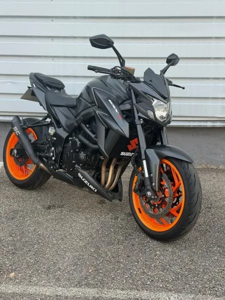 GSXS 750