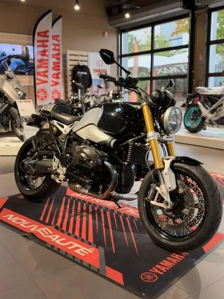 R NineT