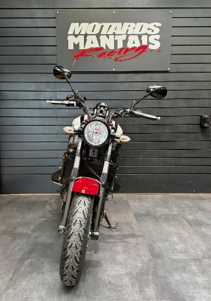 XSR 700 ABS