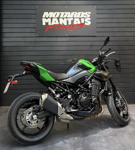 Z 900