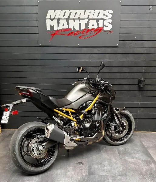 Z 900