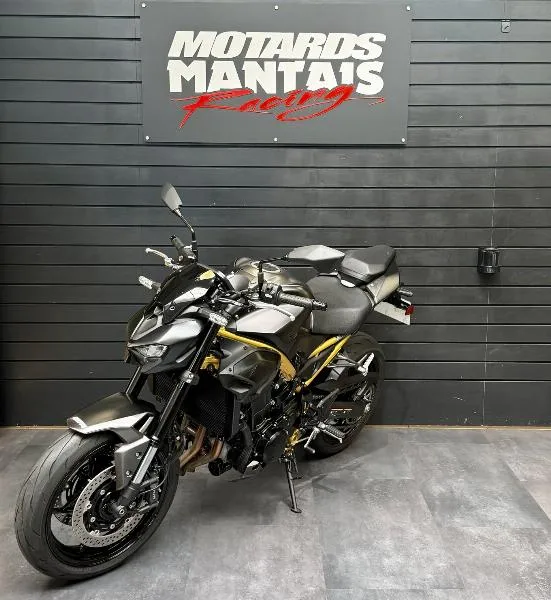 Z 900
