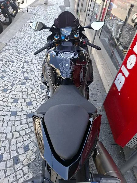 CBR 1000  RRR FIREBLADE SP