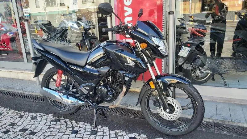 CB 125 F
