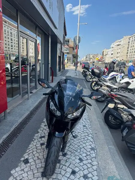 CBR 1000 RR FIREBLADE