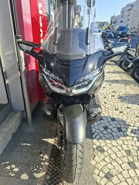 GL 1800 GOLDWING TOURING DCT