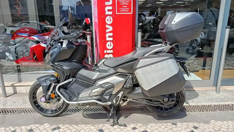 XADV 750 DCT