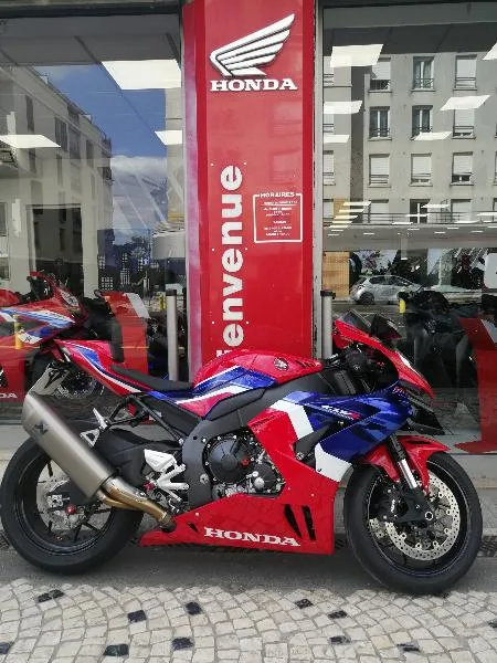CBR 1000 RR FIREBLADE