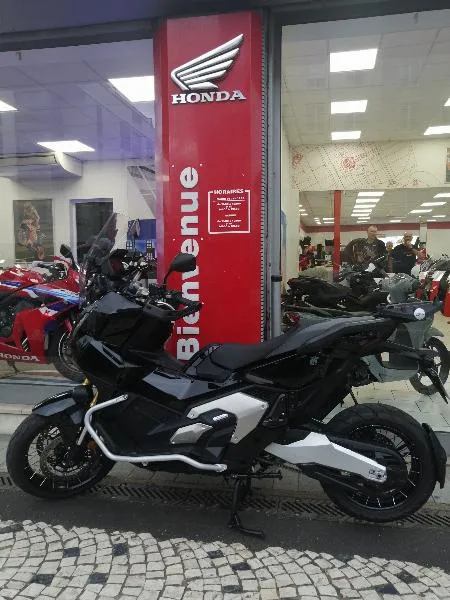 XADV 750