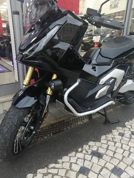 XADV 750