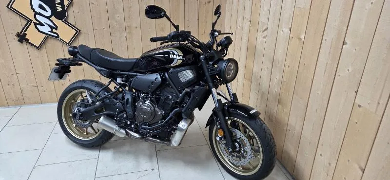 XSR 700 LEGACY
