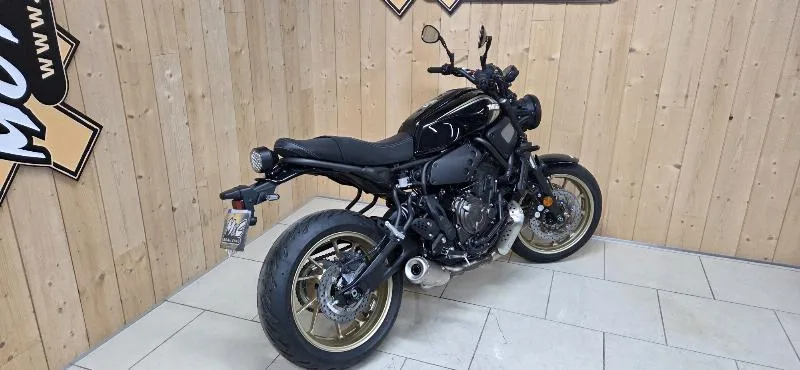 XSR 700 LEGACY