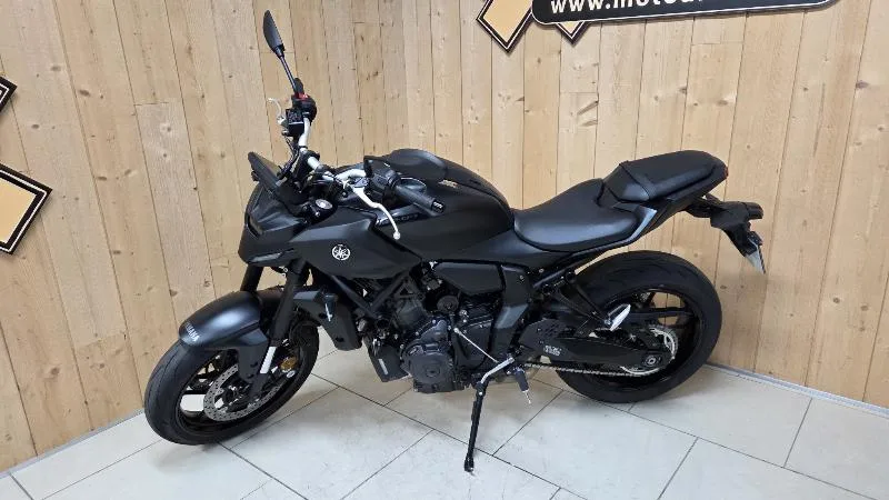 MT07 