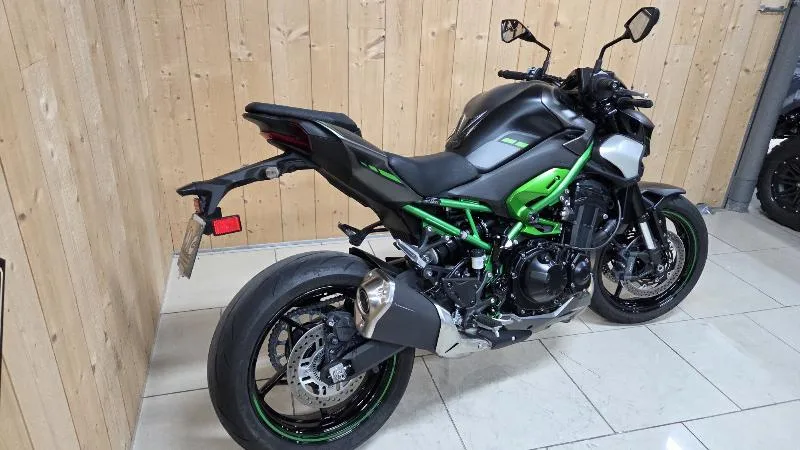 Z 900